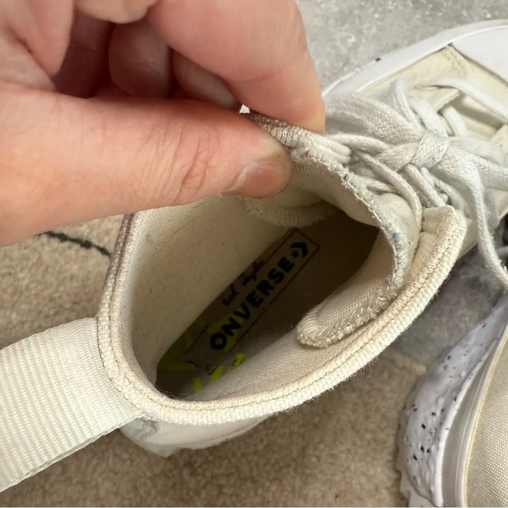 Converse women’s run